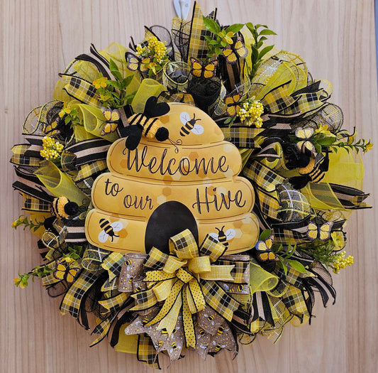1 Welcome To Our Hive Honey Bee Wreath